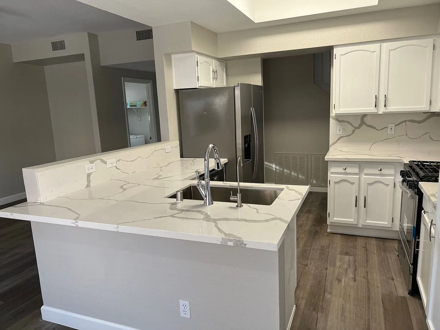 Newly Remodeled - Henderson — Photo 3