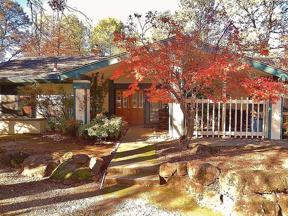 1st image of 23485 Saint Andrews Ct
