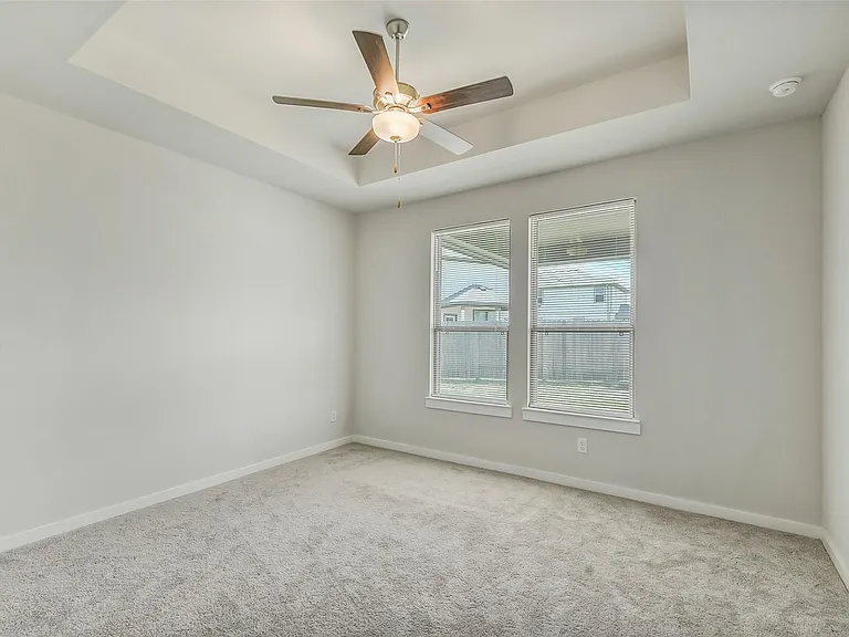 2734 Pheasant Hill Ct — Photo 15