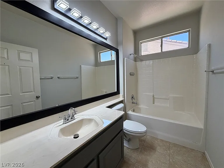 2895 Maffie St — Photo 28
