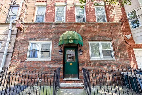 523 Adams St #3 Photo 1