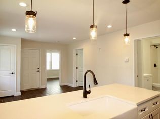 21 E Transit St #2, Providence, RI 02906