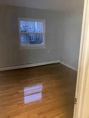 Rented by SRG Real Estate Inc.  | media 2