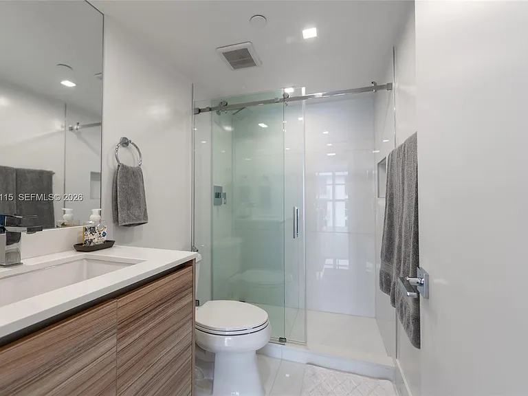 5757 Collins Ave #2207 — Photo 27