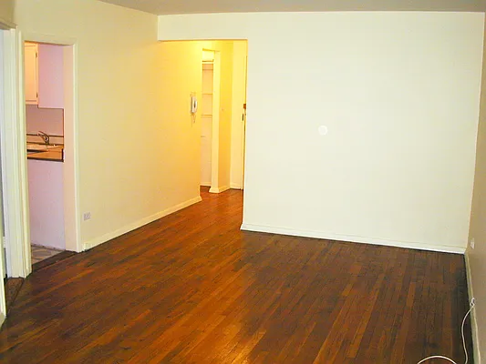 Rented by Barshay Brokerage | media 10