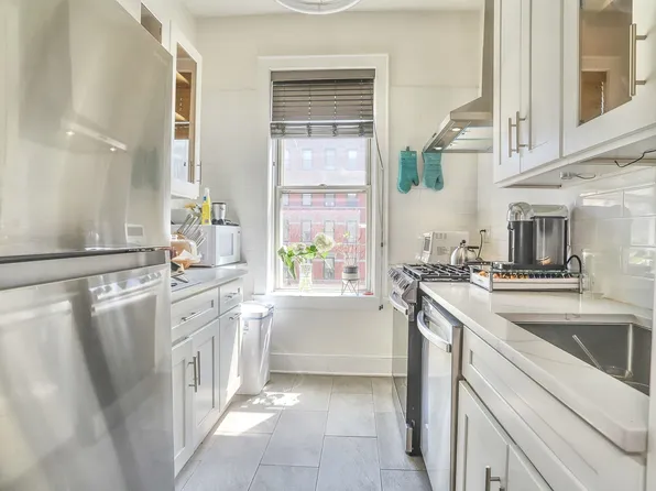 103 12th St APT 5, Hoboken, NJ 07030