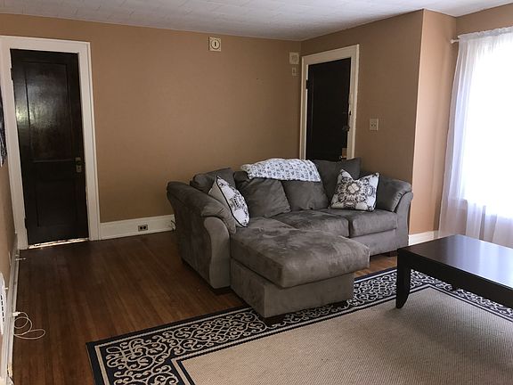 3rd image of 275 Newfield St