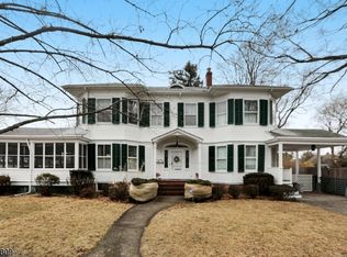 33 Bartholf Ave, Pompton Lakes, NJ 07442