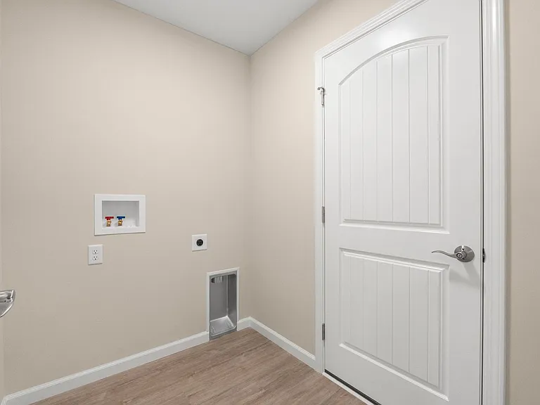 305 E Toledo St — Photo 21