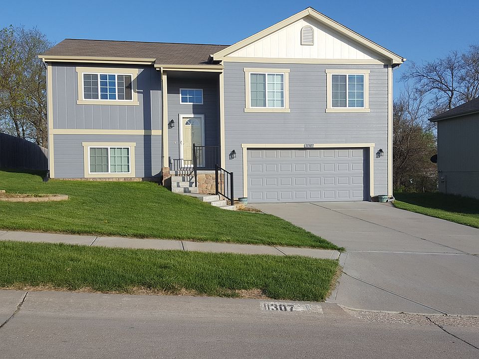 1st image of 11307 S 210th Ave