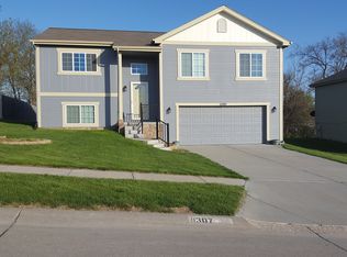 11307 S 210th Ave, Gretna, NE 68028