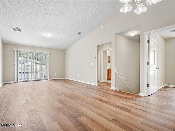 5th image of 108 BRANNAN Place #111