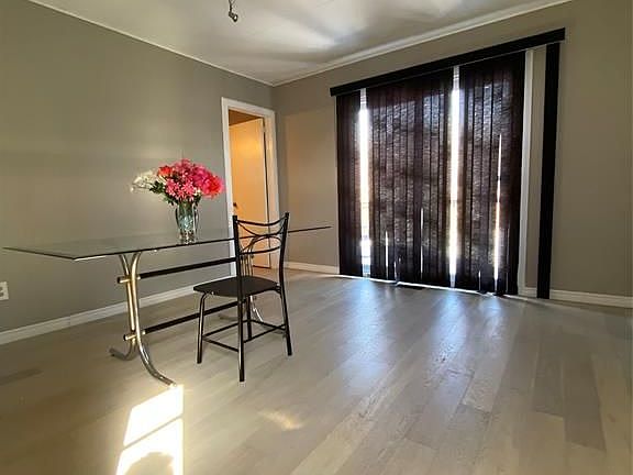 5th image of 1184 Elm Ave