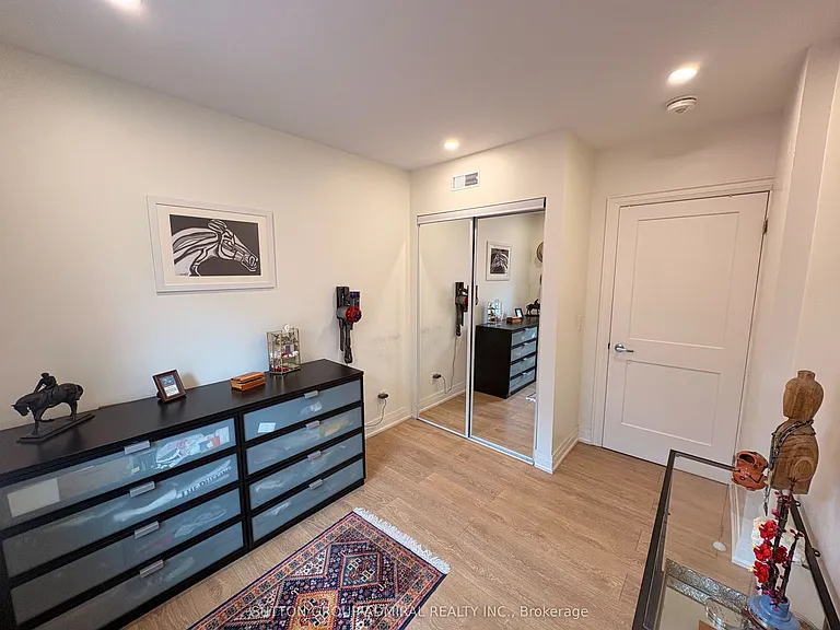 347 Northcliffe Blvd #2 — Photo 10