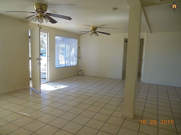 2nd image of 1100 W Princess Jeanne Dr