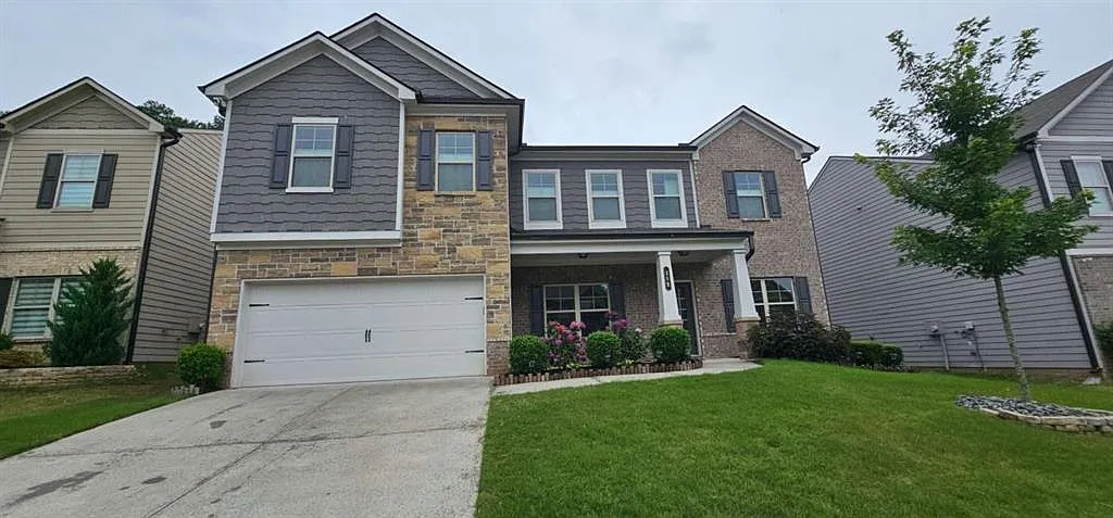 5 bed, 4.0 bath, 3385 sqft, $3,000 — Photo 1