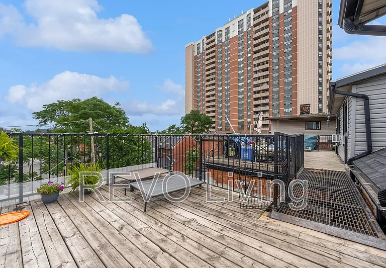 477 King St E #463 — Photo 11