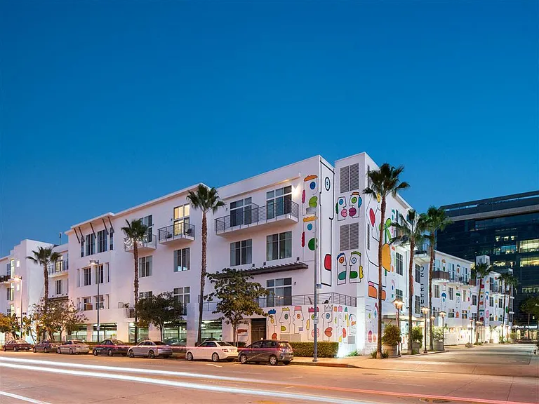 Lofts at Noho Commons — Photo 1