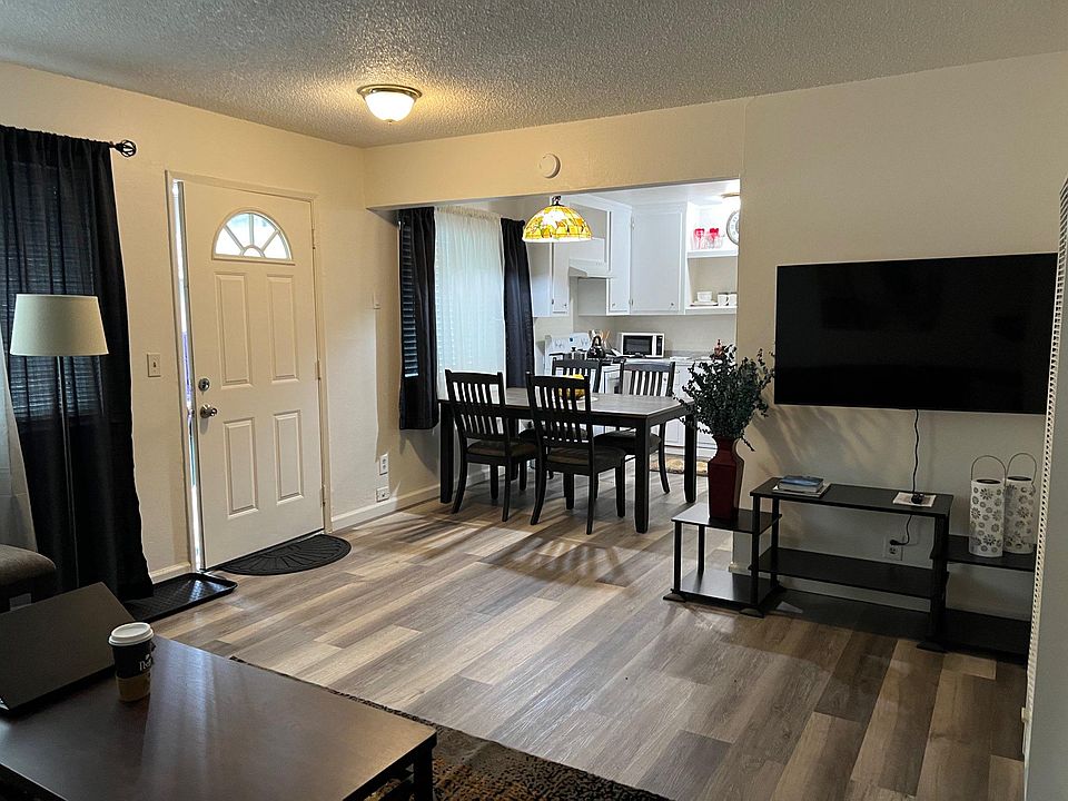 1223 Bonanza Ave South Lake Tahoe, CA, 96150 Apartments for Rent Zillow