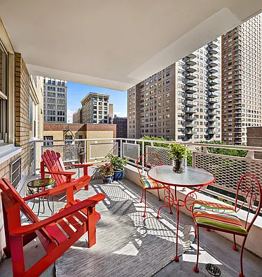 Sold by Compass | media 8