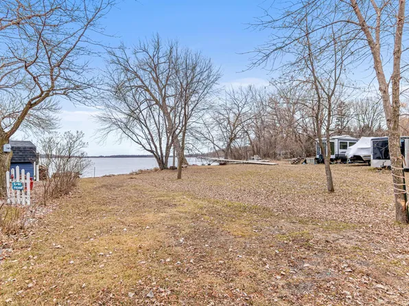 1421 Armitage Ave NW, Buffalo, MN 55313