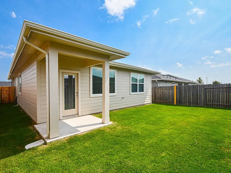 2818 Bethnal Garden Way — Photo 31