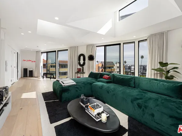 1533 N Vista St #401, Los Angeles, CA 90046