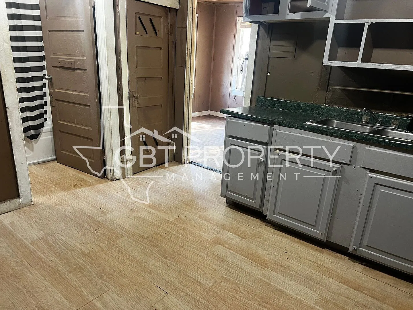 LPP - 406 Davis St, — Photo 2