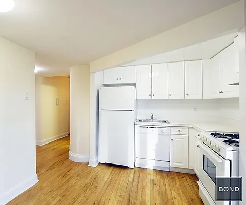 Rented by Bond New York | media 12