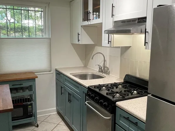 1801 Clydesdale Pl NW APT 324, Washington, DC 20009