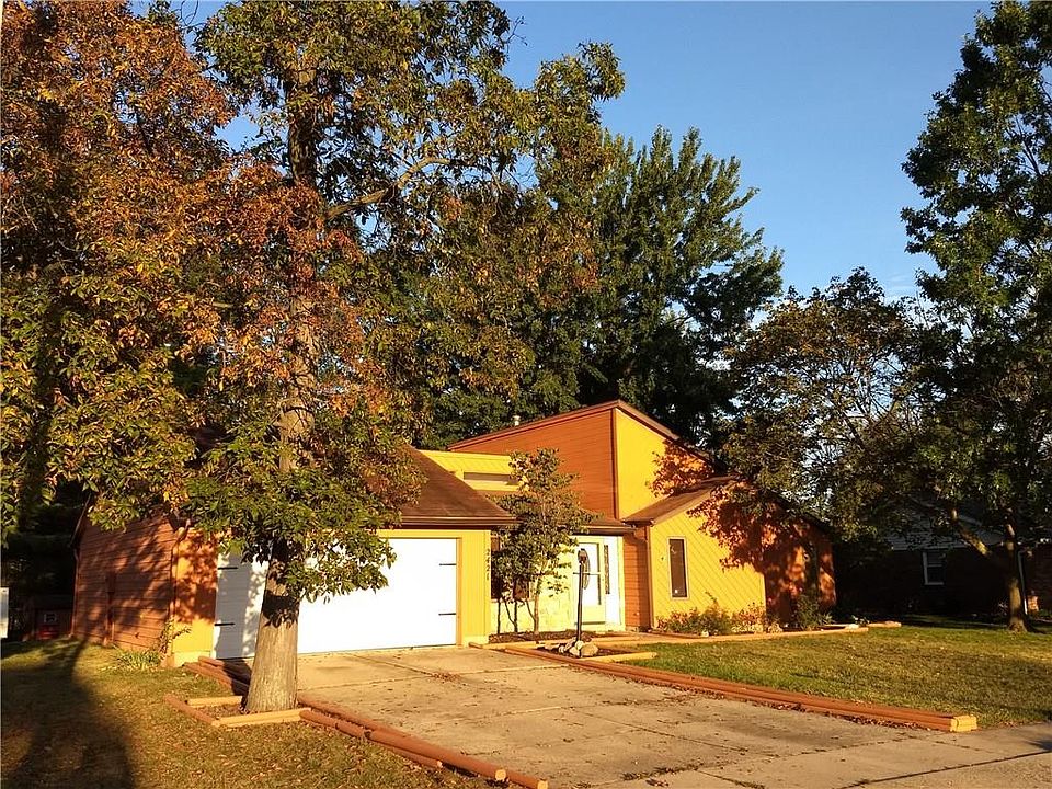 1st image of 2421 N Main Ave
