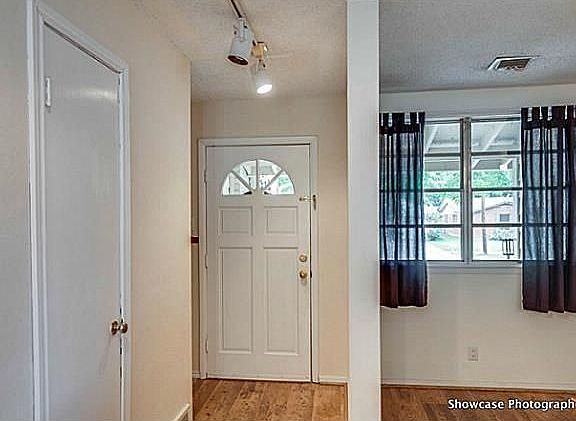 2nd image of 3102 Bryn Mawr Dr