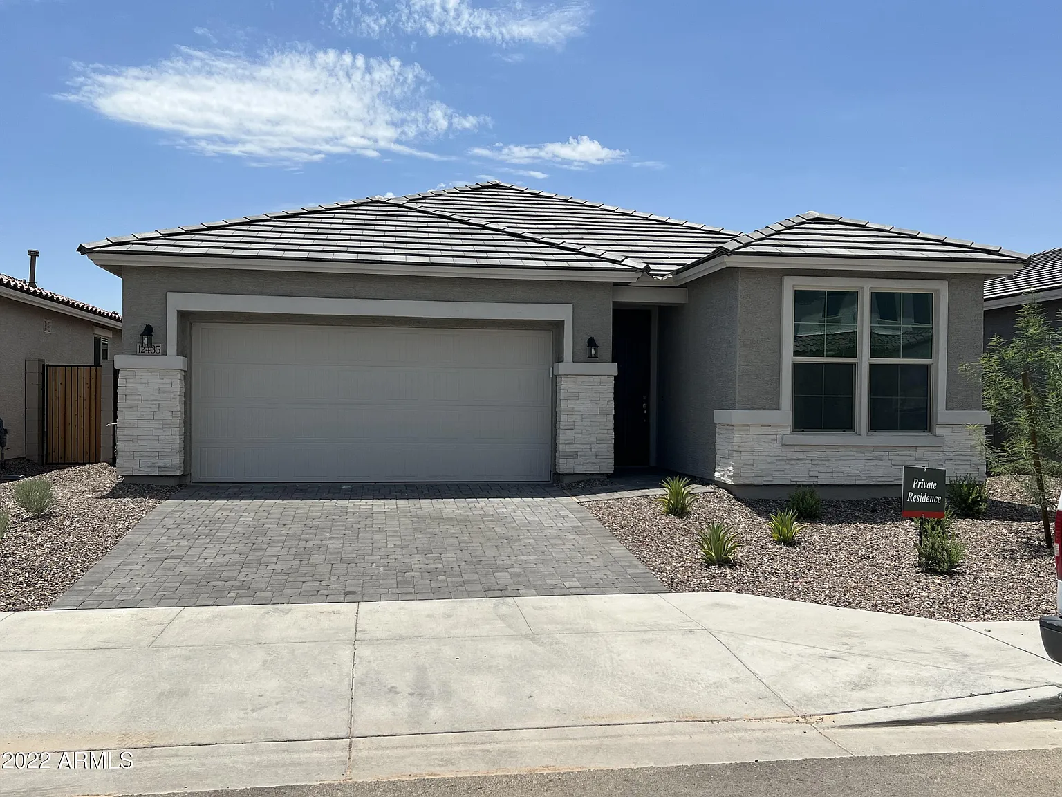 5 bed, 2090 sqft, $2,750 — Photo 1