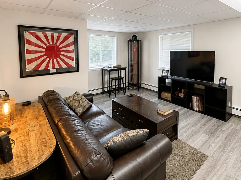 408 Forest St — Photo 3