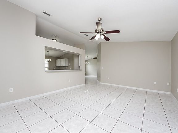 4th image of 723 Del Rio Way