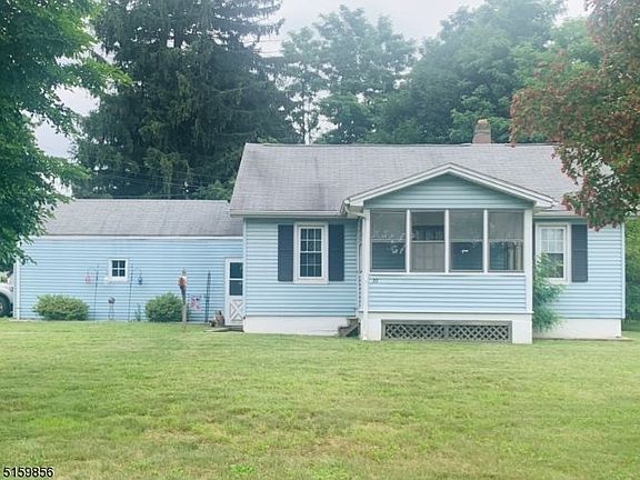 4th image of 22 N Pickel Ave