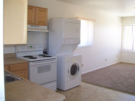 3rd image of 921 Whetstine Ave