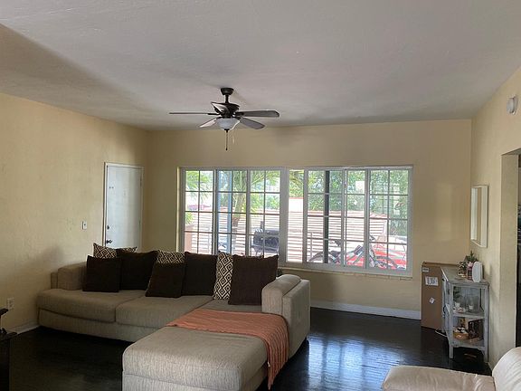 3rd image of 7840 Carlyle Ave APT 4