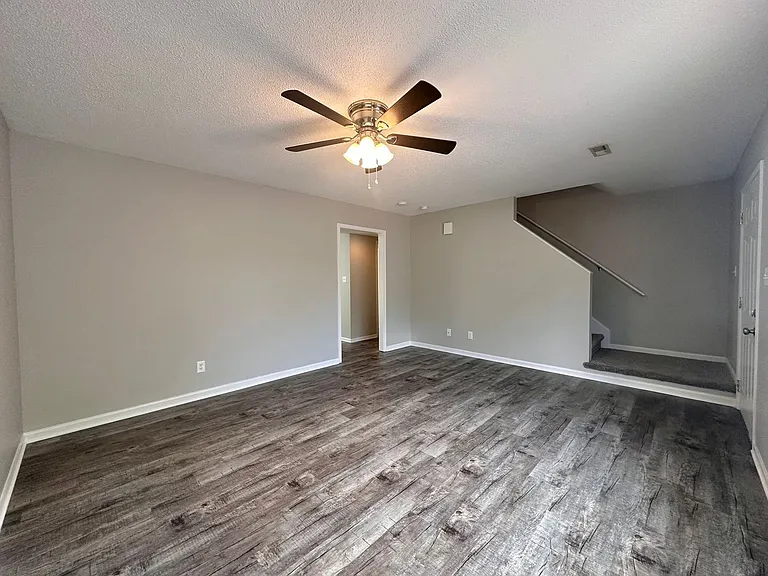 Rand 938 Townhomes — Photo 48