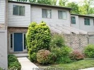 6 Hampshire Woods Ct, Towson, MD 21204