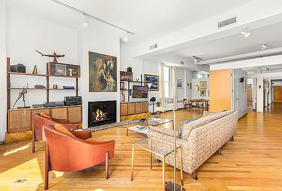 3rd image of 35 E 12th St APT 8C