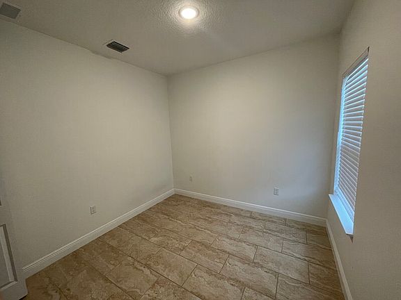 4th image of 2705 SW 153rd Place Rd