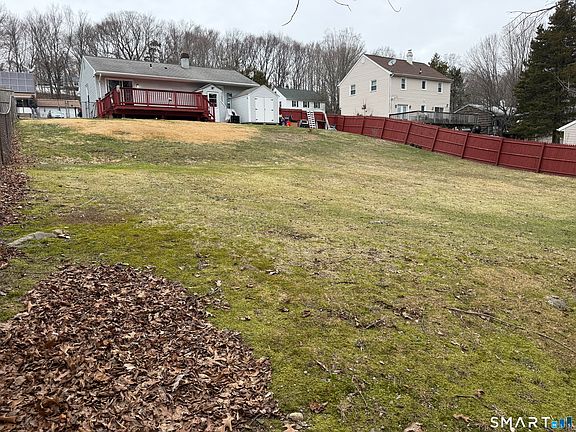 3rd image of 109 Red Robin Road