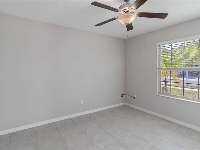 5478 Grays Harbor Ct — Photo 12