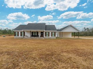 7059 Thornbird Rd, Waycross, GA 31503