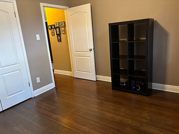 10' x 10.6' bedroom for rent