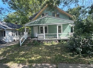 411 N Johnston Ave, Rockford, IL 61101