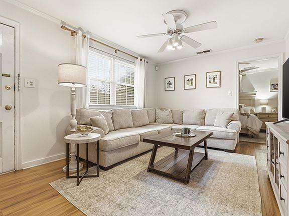 5th image of 1103 Monarch Ave