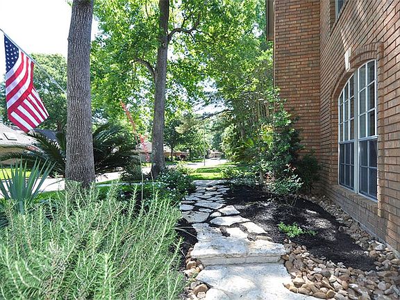 3rd image of 3019 Manor Grove Dr