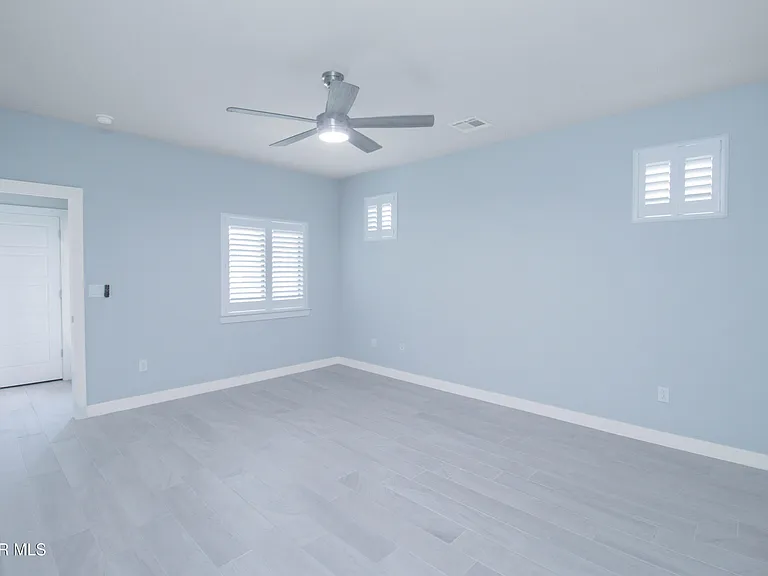 14724 Mike A Mendoza Ave — Photo 19